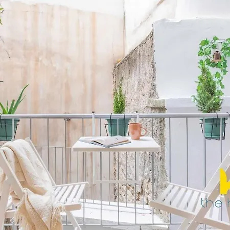 Acropolis Haven: Your Charming Retreat In Koukaki! * Athens